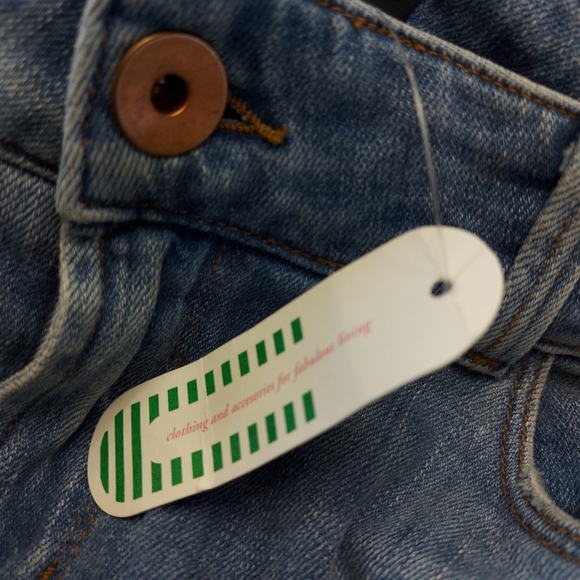 JBrand Love Story Eternal low rise flair jeans - Picture 11 of 15